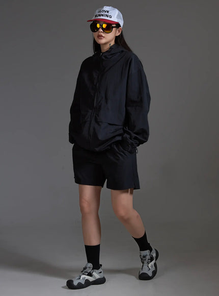 lightweight-string-windbreaker-io517