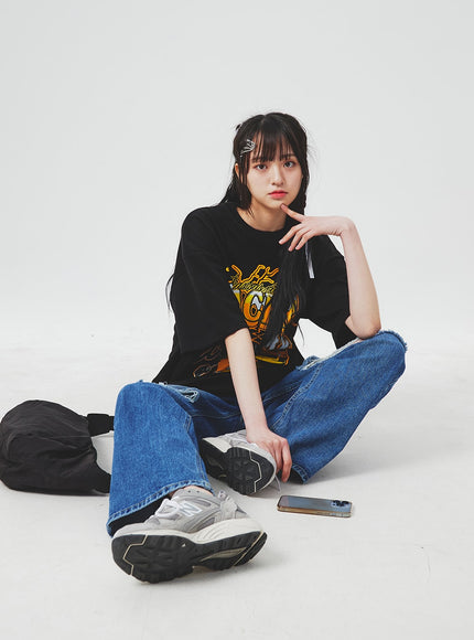 Jean bleu déchiré aux genoux BA307