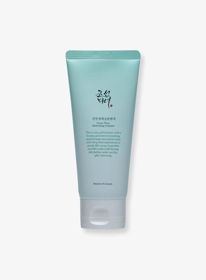 Green Plum Refreshing Cleanser (100ml)
