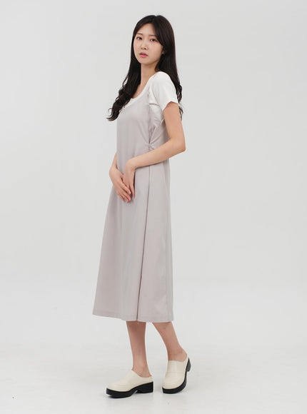 Basic T-Shirt mit eckigem Ausschnitt OA13