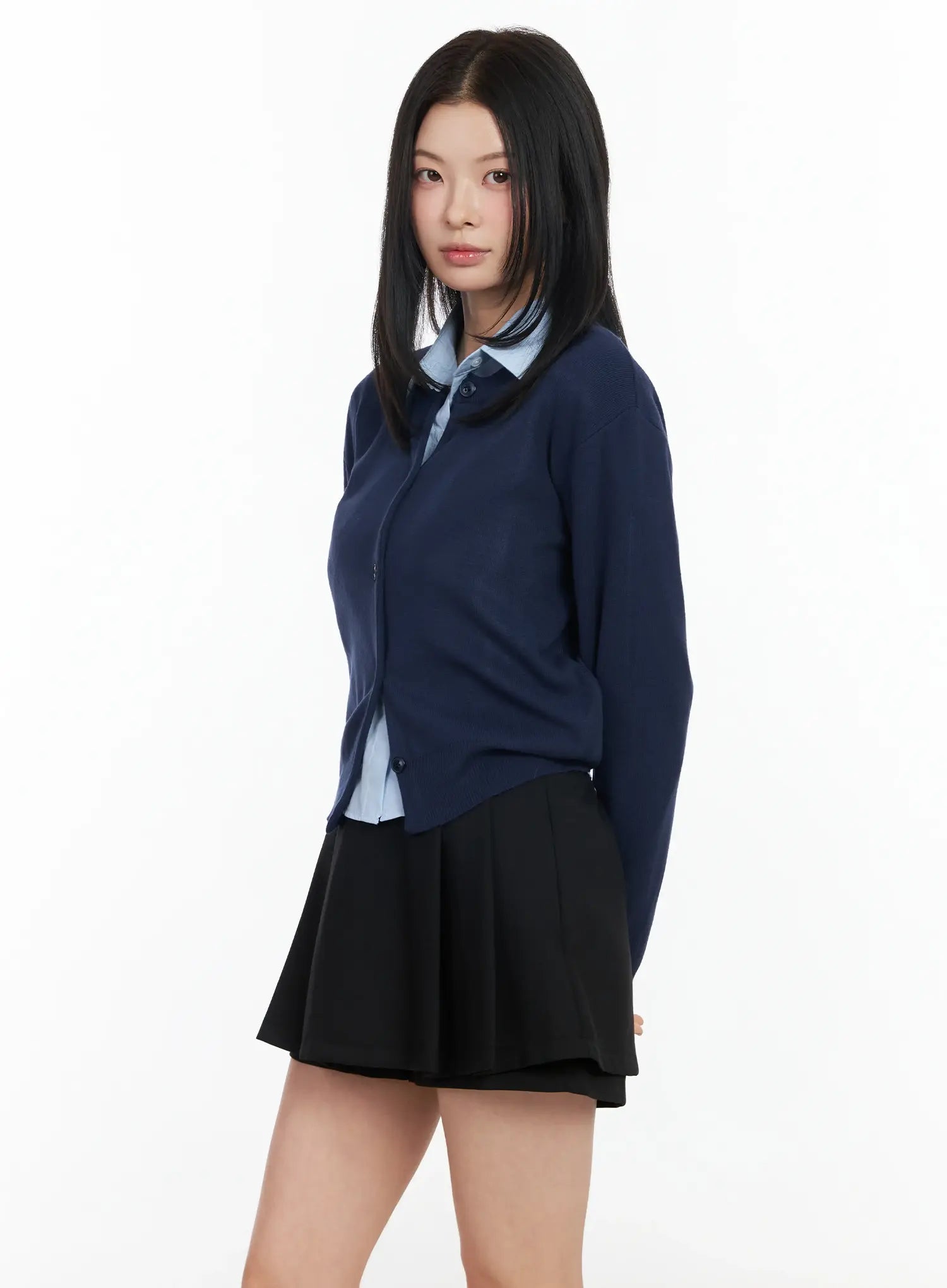 simple-round-neck-cardigan-im524