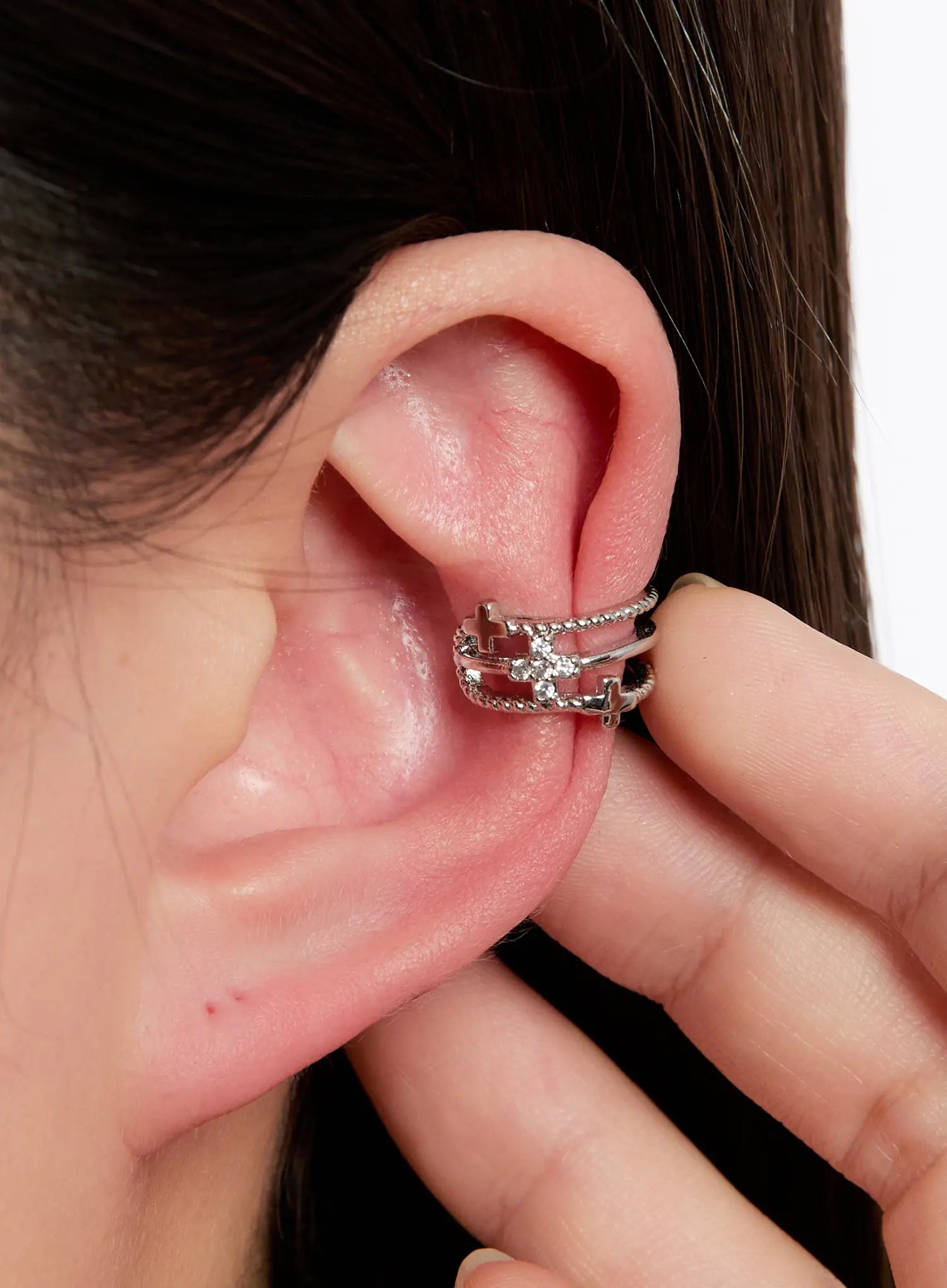 silver-cross-ear-cuff-in528