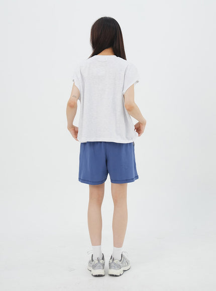 tee-and-track-shorts-set-iy323