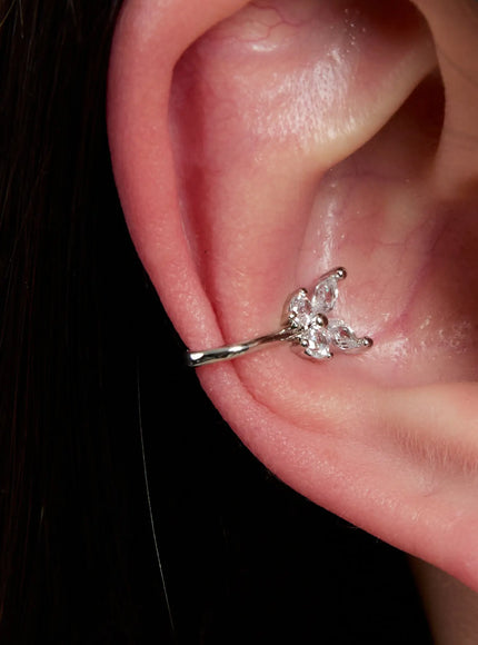 floral-detail-ear-cuff-in528 / Silver