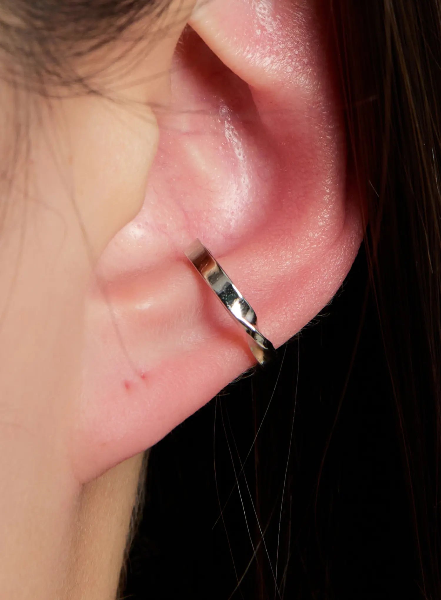 twist-design-ear-cuff-in528 / Silver