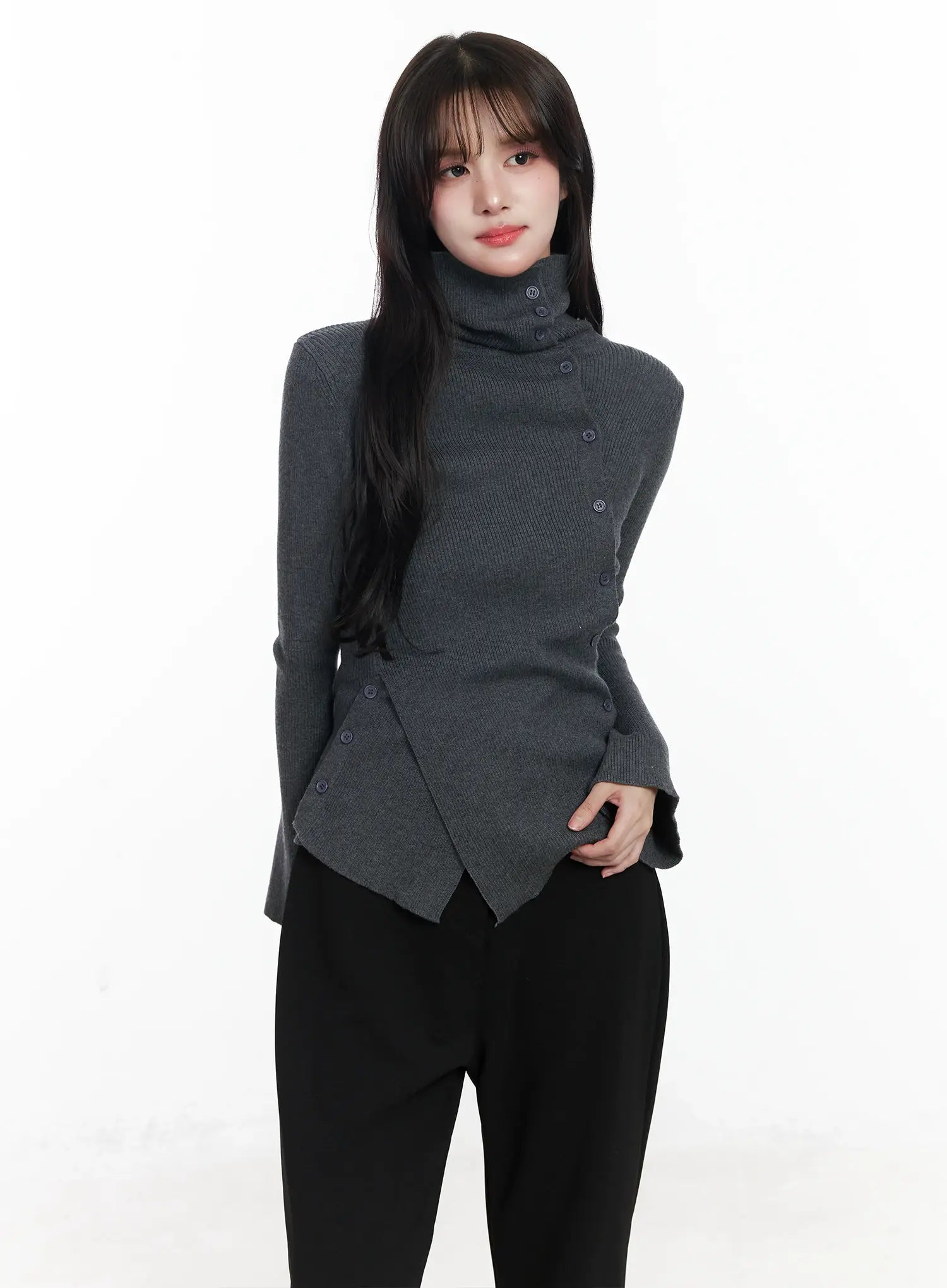 asymmetric-buttoned-knit-top-ij529