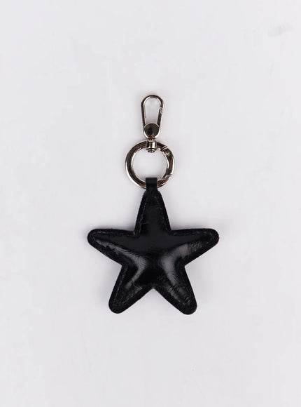 faux-leather-star-keyring-im527