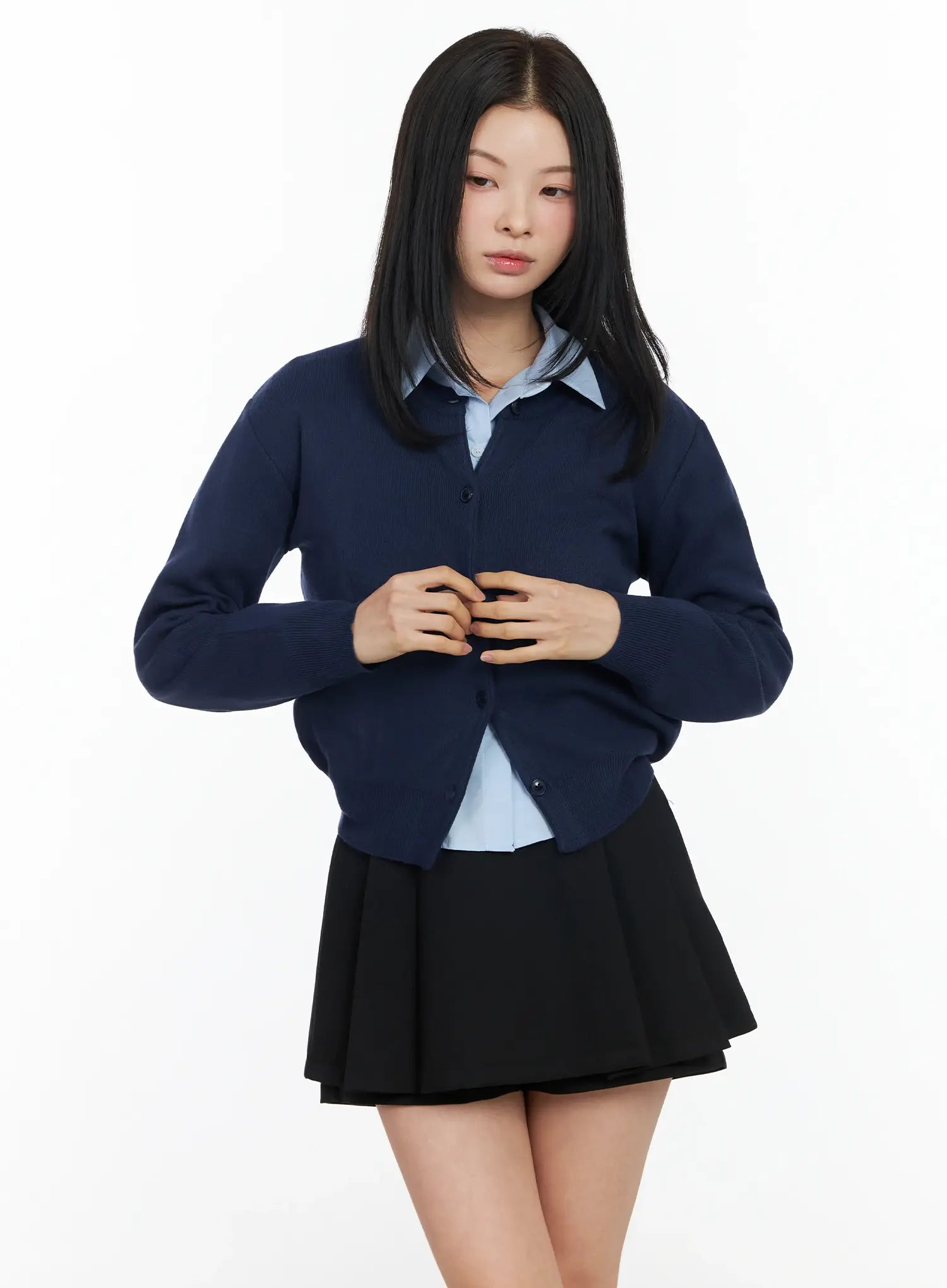 simple-round-neck-cardigan-im524