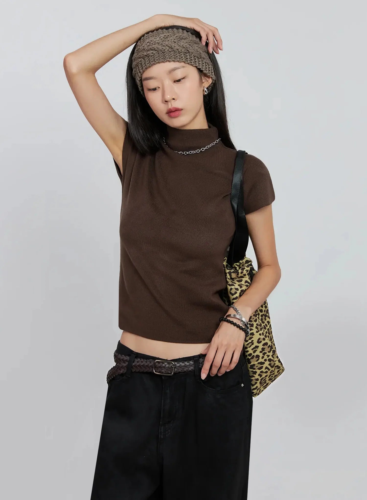 chic-high-neck-knit-top-io530