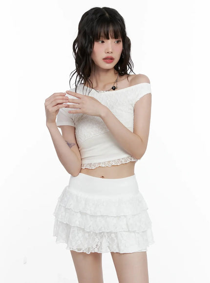 asymmetric-off-shoulder-lace-trim-top-il531