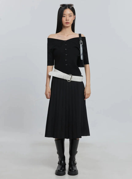 off-shoulder-buttoned-tee-iu512