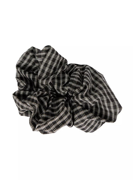 plaid-pattern-scrunchie-io527