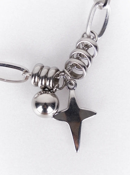 bracelet-with-star-charm-iy520