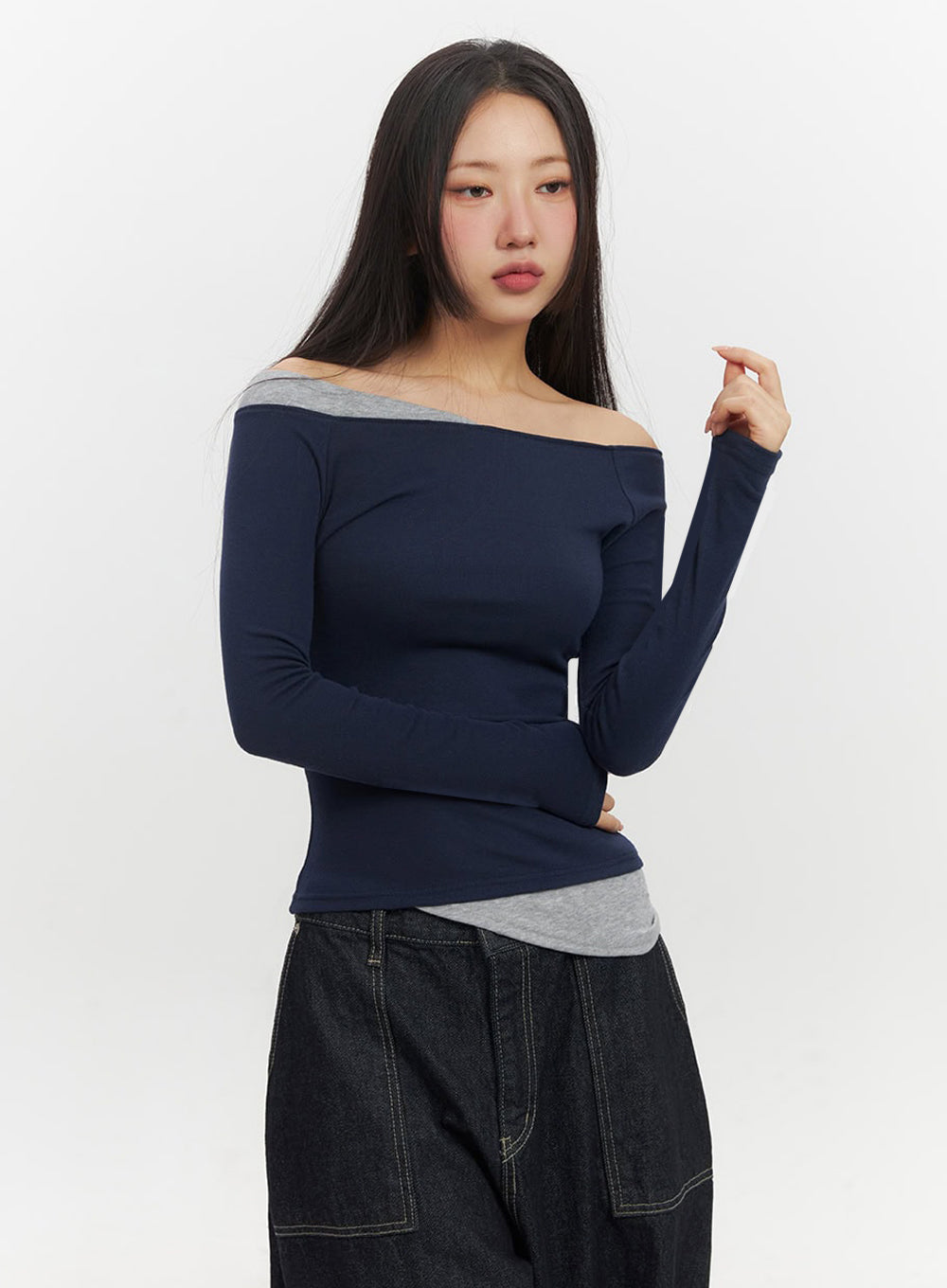 off-shoulder-asymmetric-long-sleeve-top-if510 / Dark blue