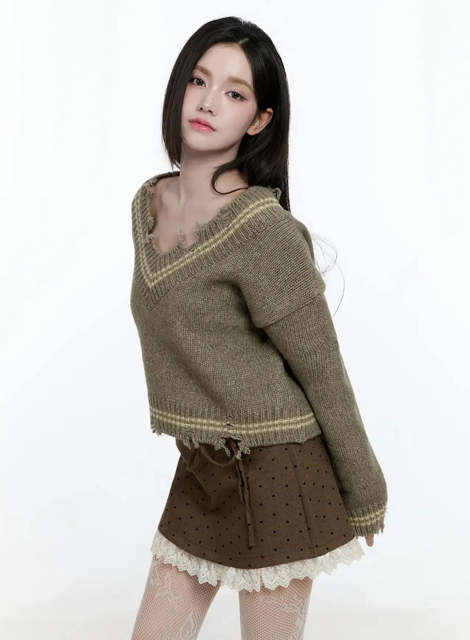 abner-v-neck-vintage-knit-sweater-io520 / Dark green