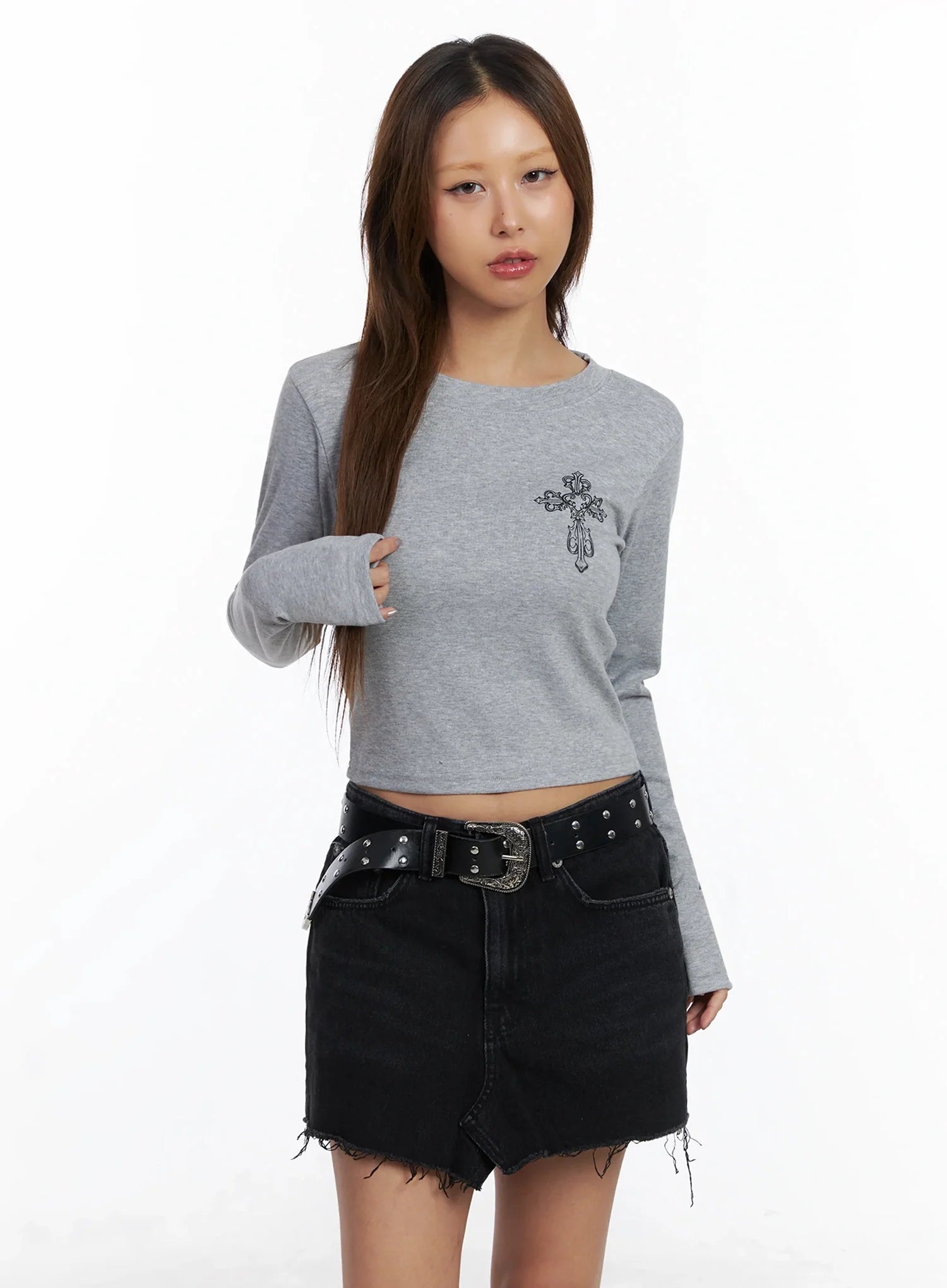 cross-graphic-crop-top-in528 / Gray