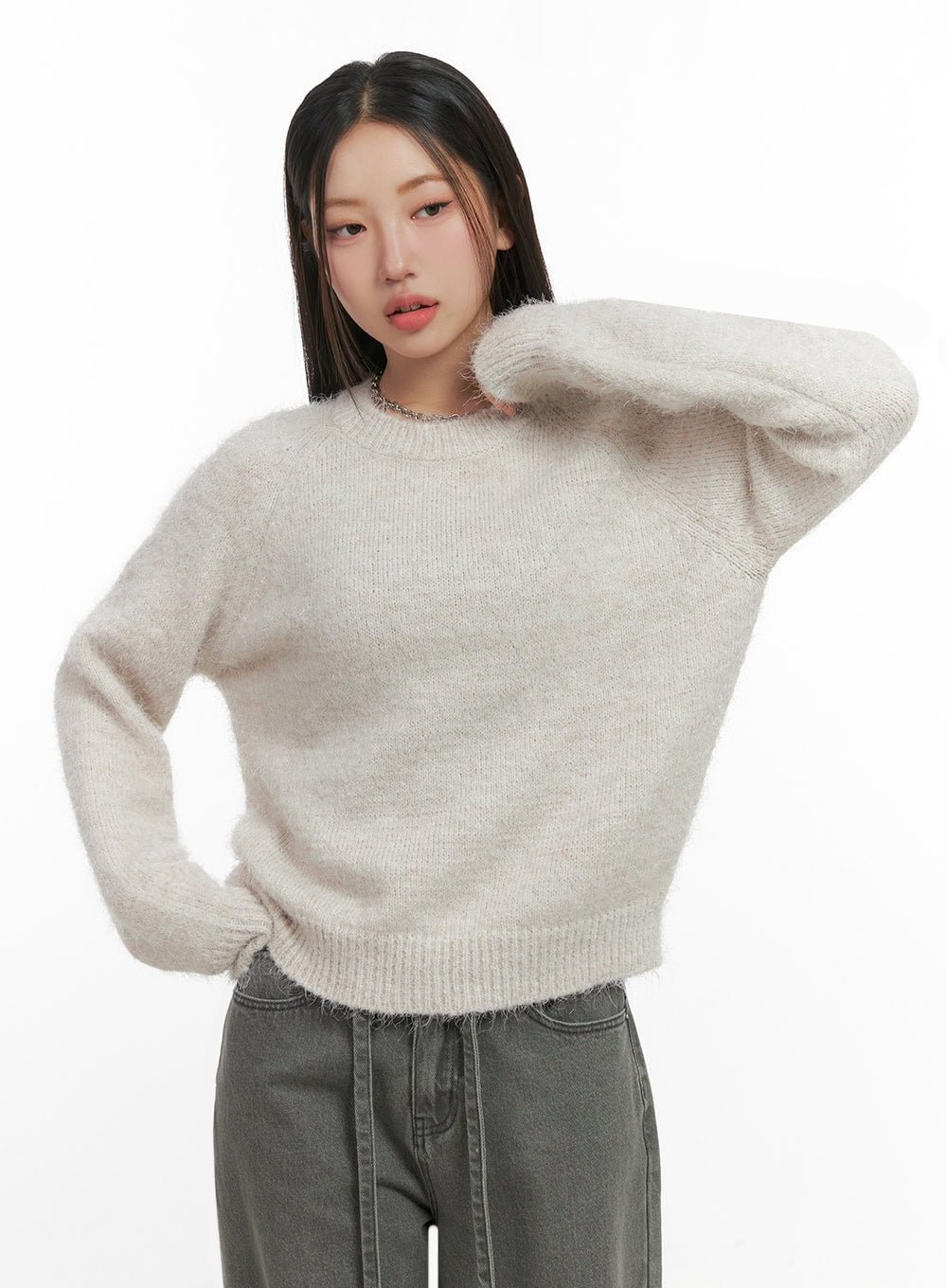 solid-round-neck-knit-top-in415 / Light beige