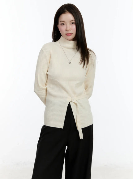 buckle-ribbed-half-turtleneck-sweater / Light beige