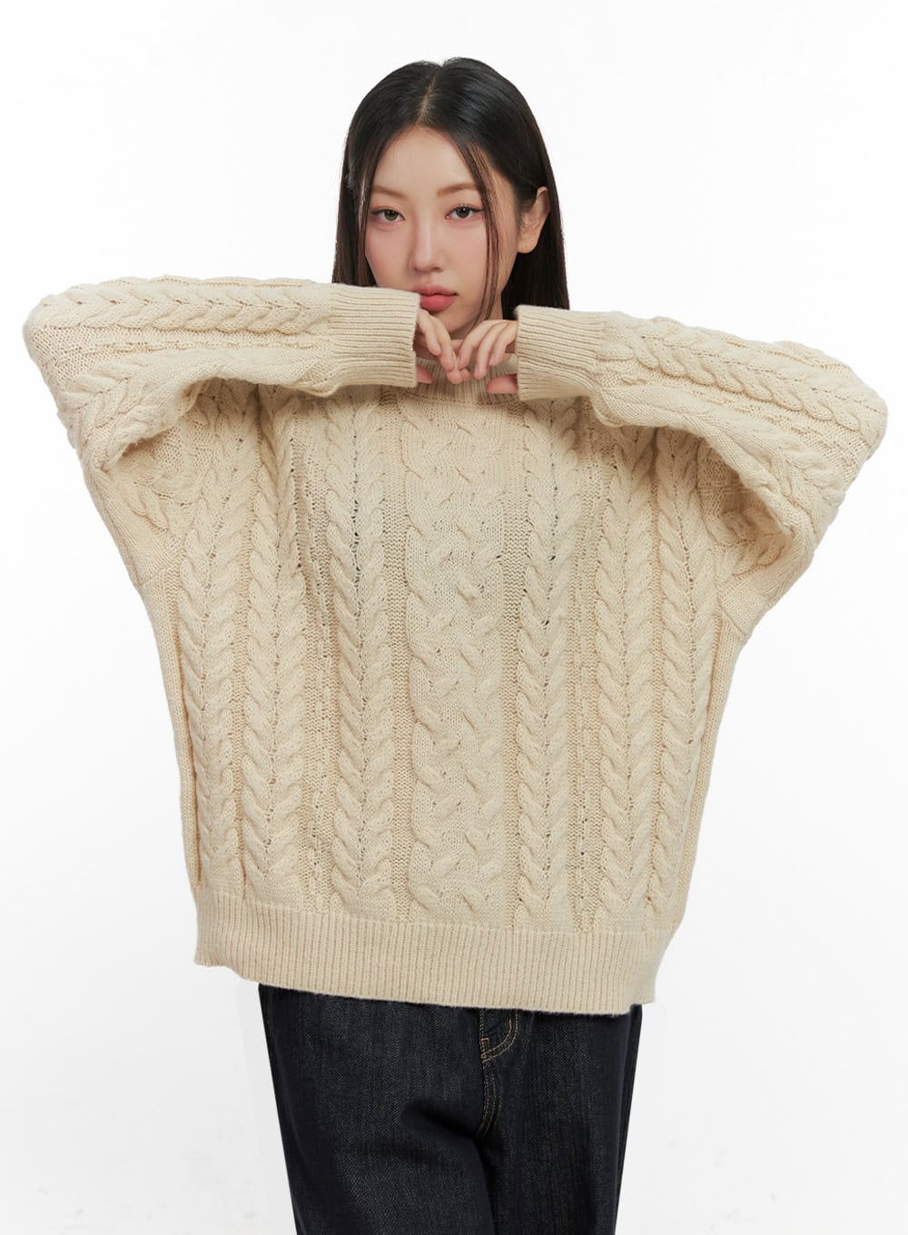 long-sleeve-cable-knit-top-in415 / Light beige