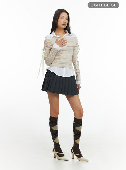 shirred-solid-off-shoulder-crop-top-io409 / Light beige