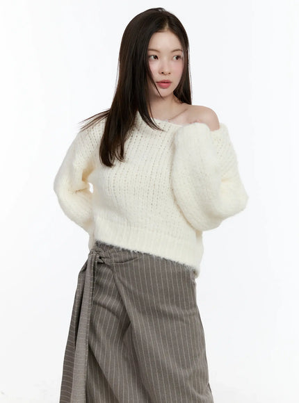 cozy-boatneck-cropped-knit-sweater-id511 / Light beige