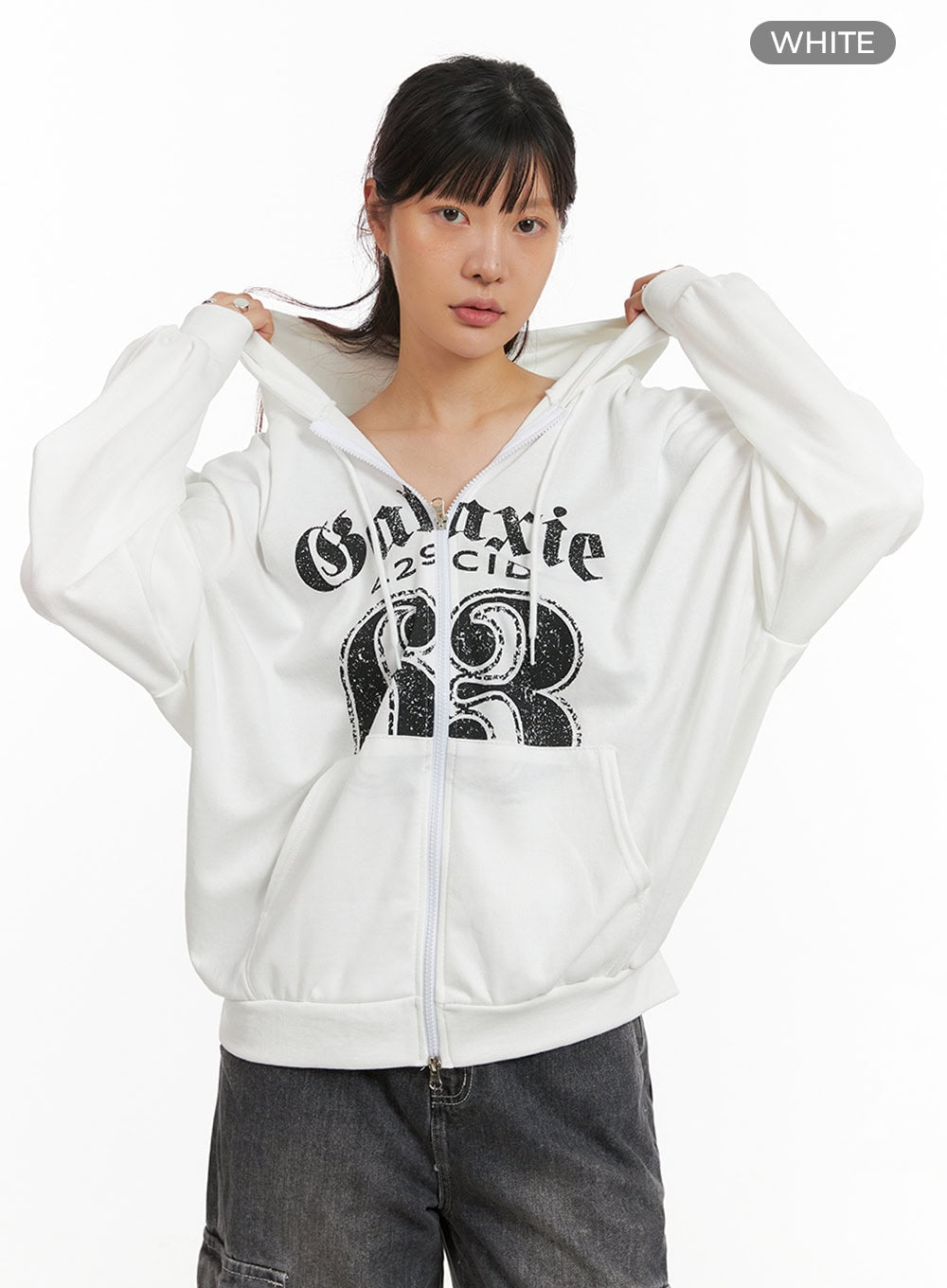 acubi-graphic-oversized-zip-up-hoodie-iy410 / White