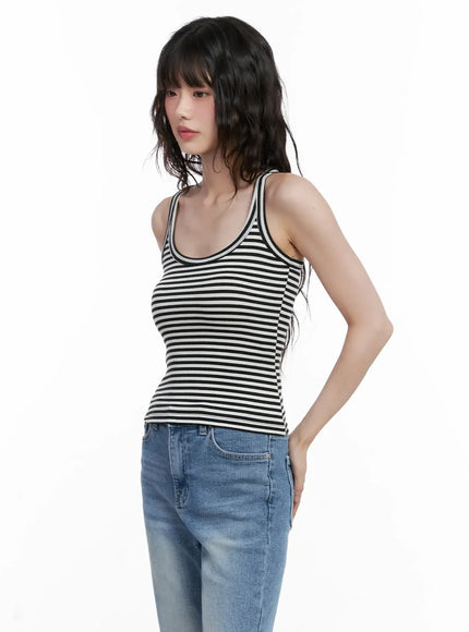 Striped U-Neck Tank Top IL528