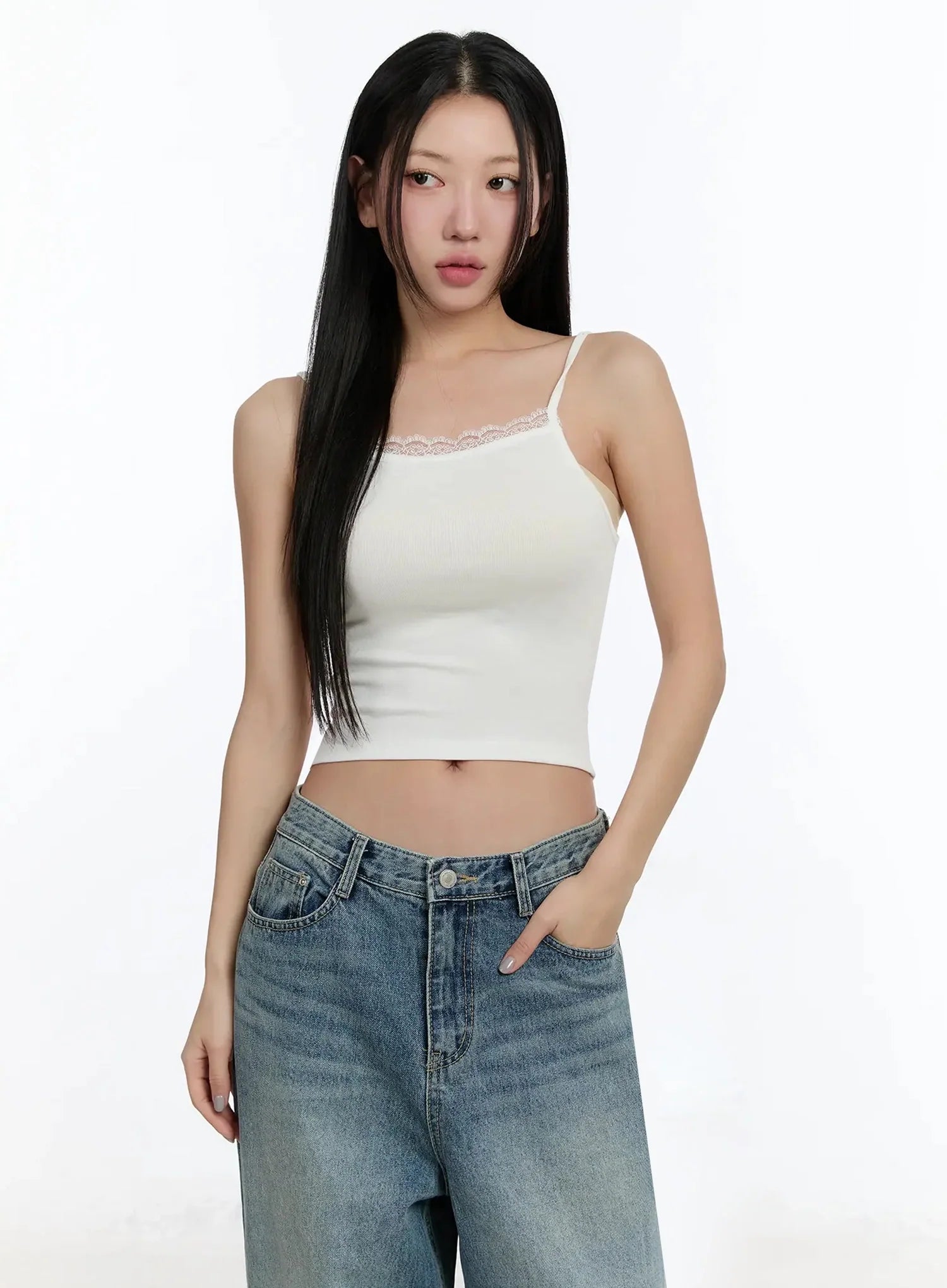 lace-cropped-tank-top-im509 / White
