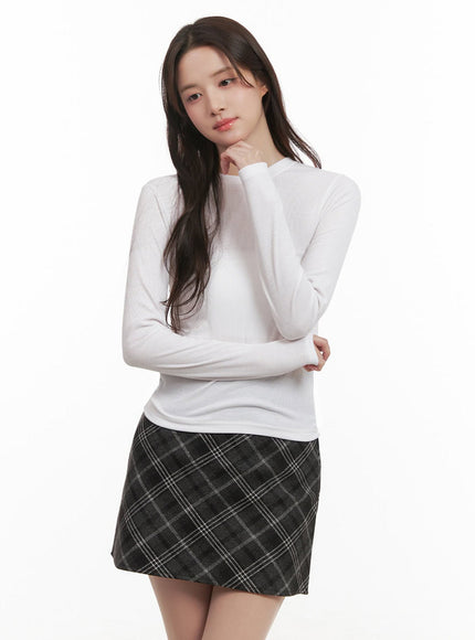 essential-slim-fit-long-sleeve-top-ij510 / White