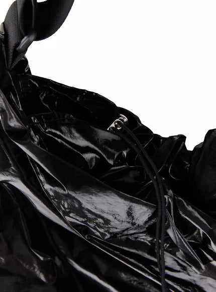 slouchy-gloss-crossbody-bag-ic503