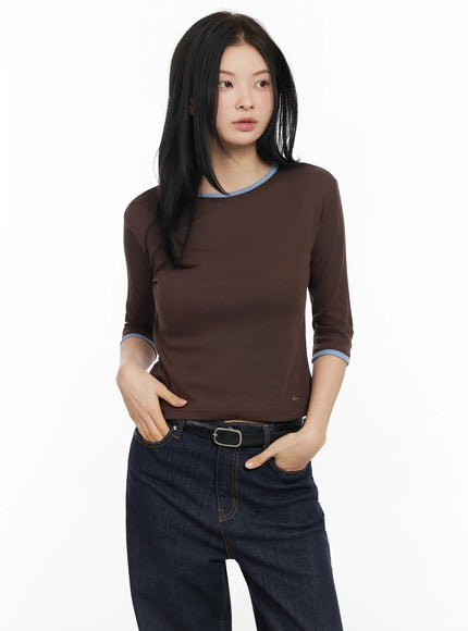 two-color-quarter-sleeve-top-im524