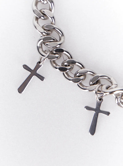 cross-charm-chain-bracelet-iy520