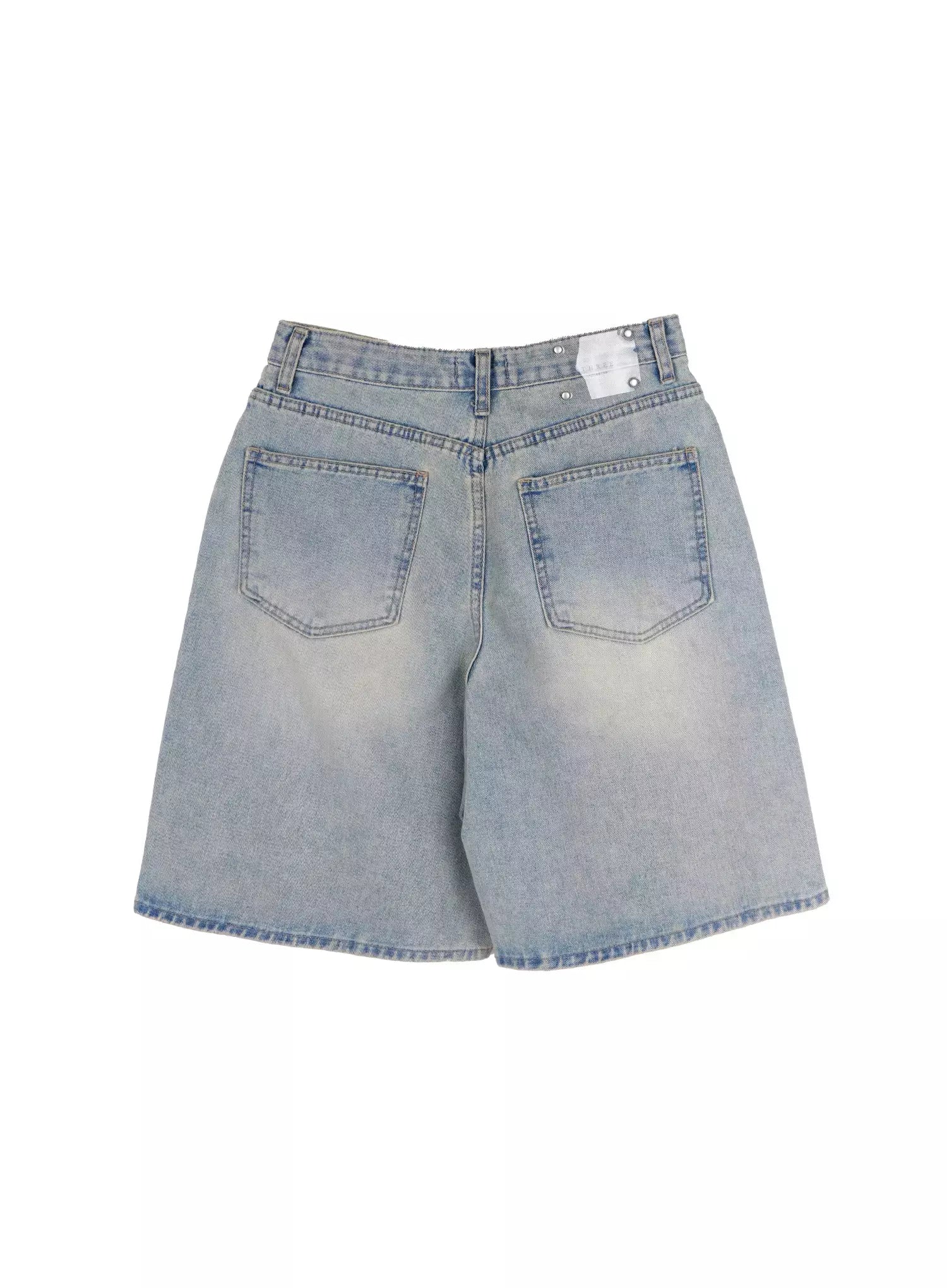 ali-casual-washed-bermuda-shorts-iy525