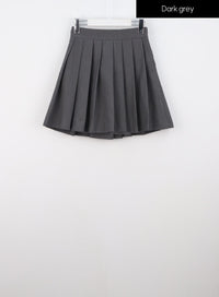 vest-and-mini-skirt-set-is322