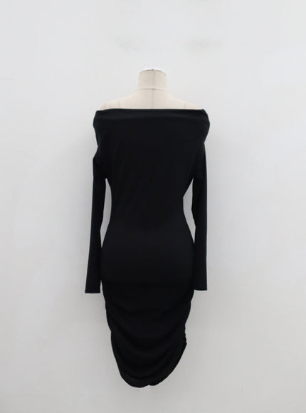 Off-Shoulder Mini Dress IJ331