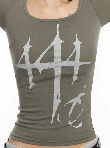 graphic-print-slim-long-sleeve-tee-ia508