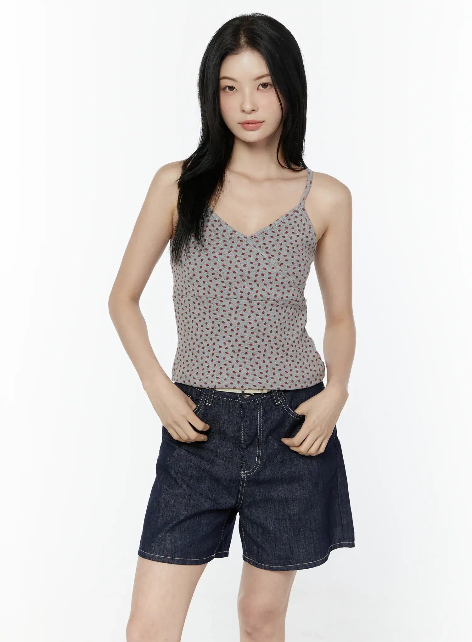 polka-dot-sleeveless-top-iu505