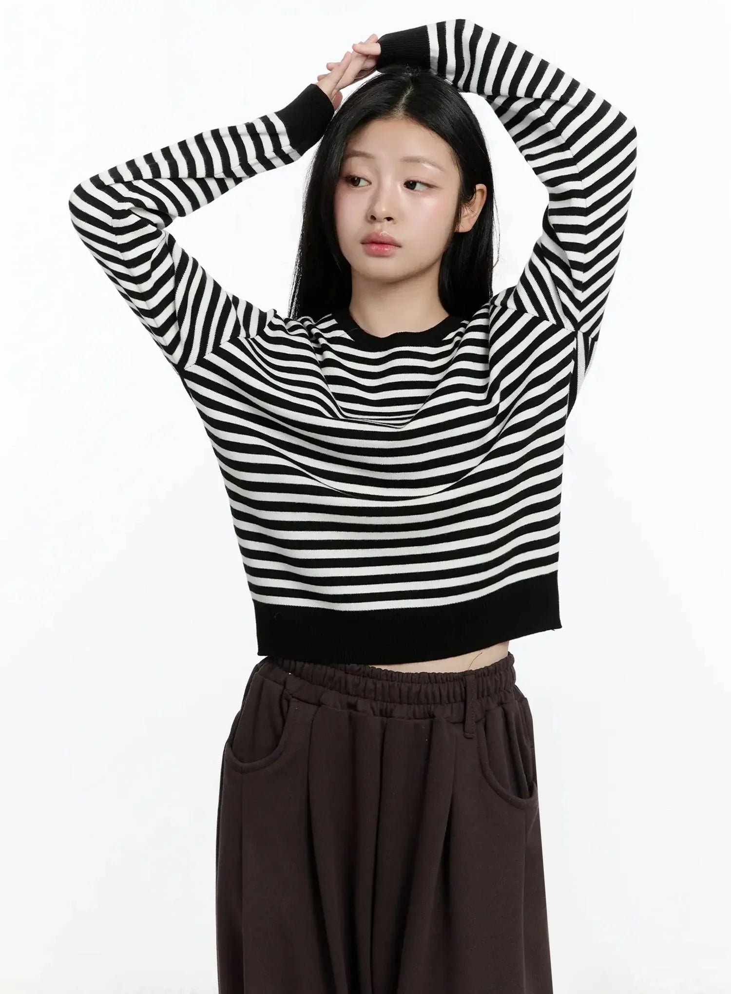 Striped Round Neck Knit Top IM519