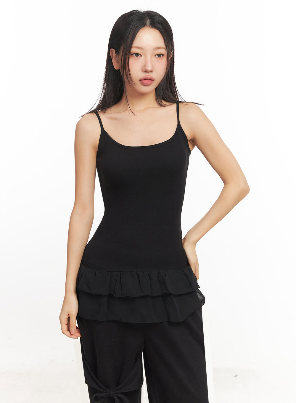 frill-trim-long-cami-top-ia524 / Black