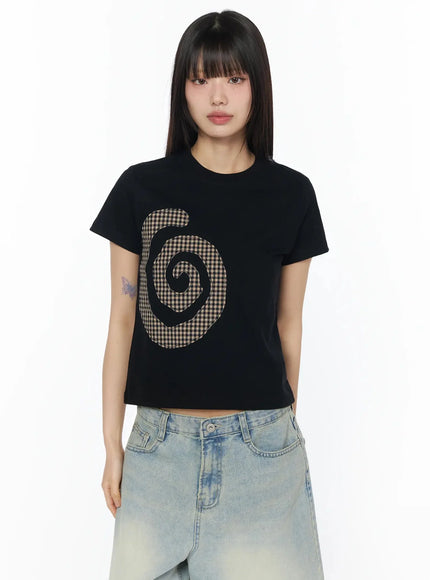 retro-spiral-graphic-tee-iy525 / Black