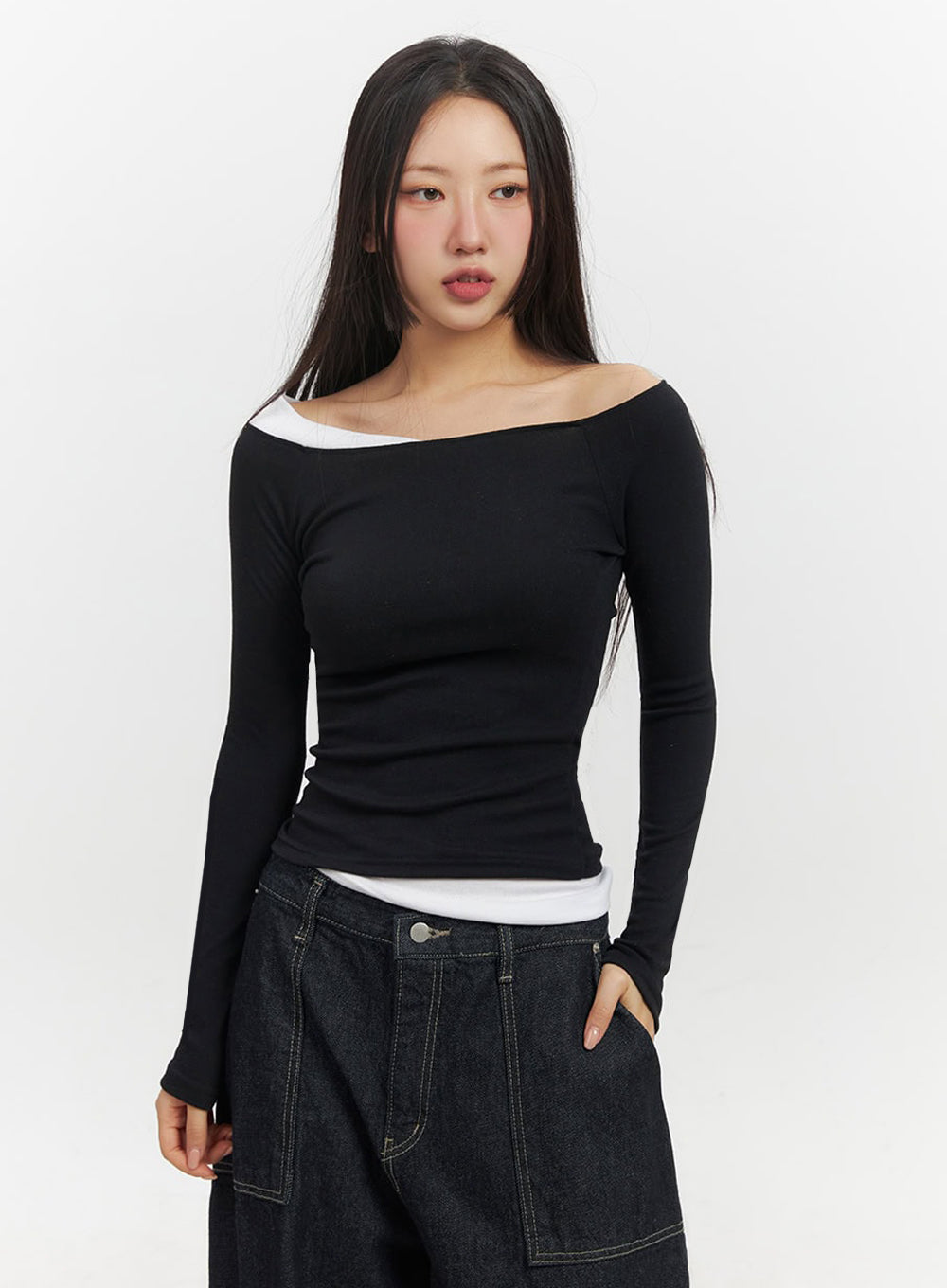 off-shoulder-asymmetric-long-sleeve-top-if510 / Black