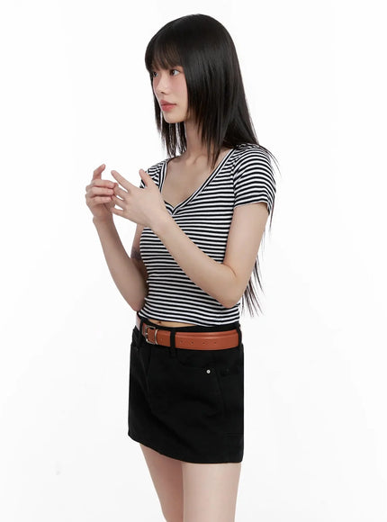 striped-v-neck-short-sleeve-tee-il531 / Black