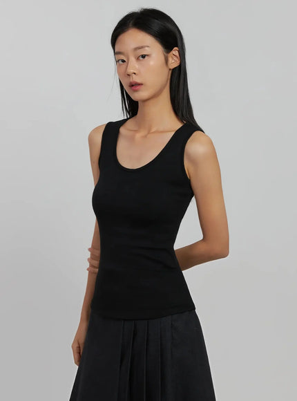classic-u-neck-tank-top-im520 / Black