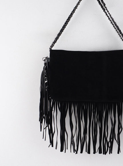 two-way-strap-fringe-suede-shoulder-bag-cj410