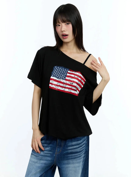 off-shoulder-graphic-print-tee-iu525 / Black