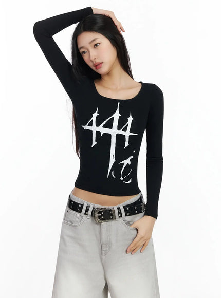 graphic-print-slim-long-sleeve-tee-ia508 / Black