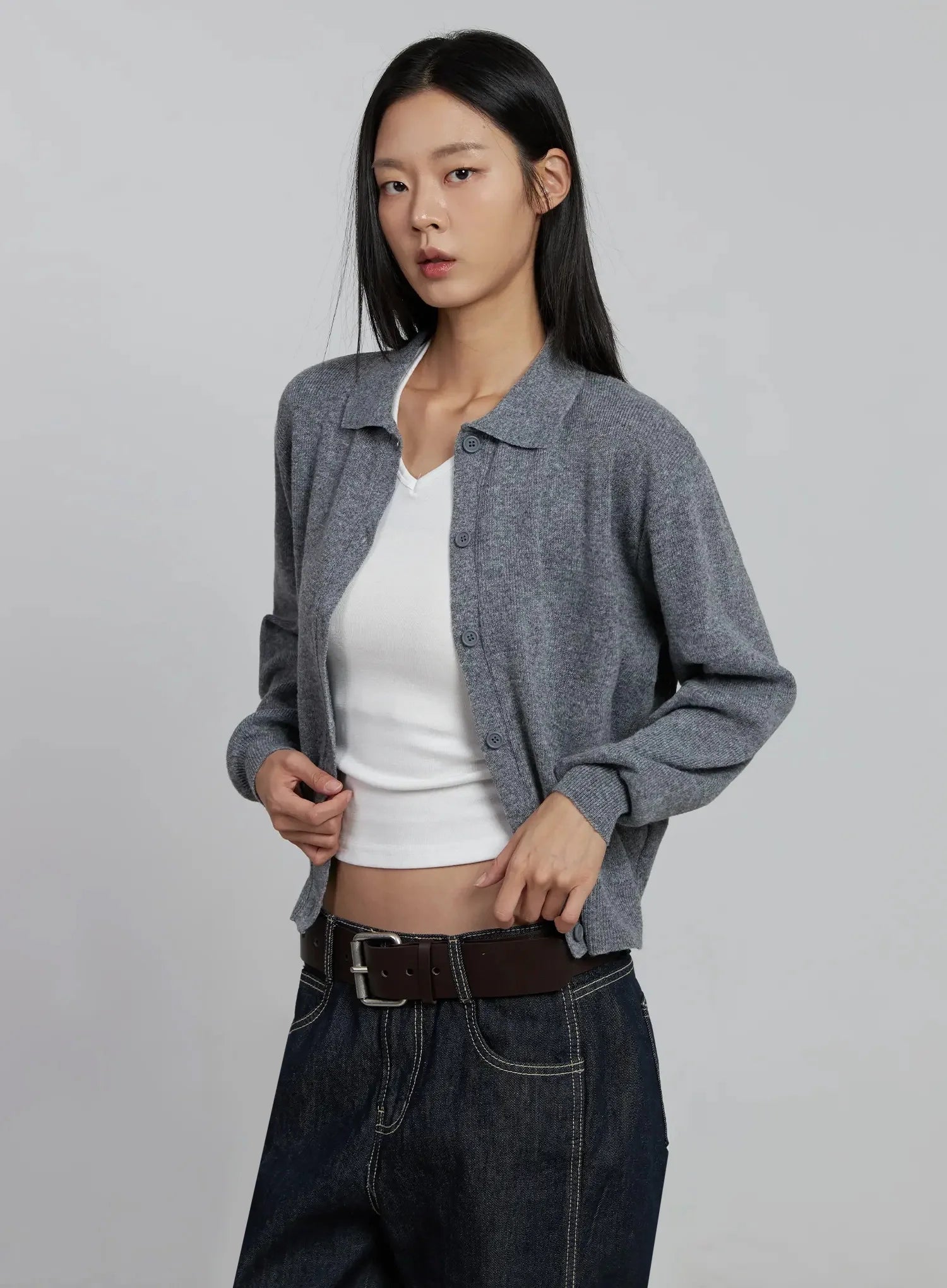 classic-collar-knit-cardigan-im520 / Gray