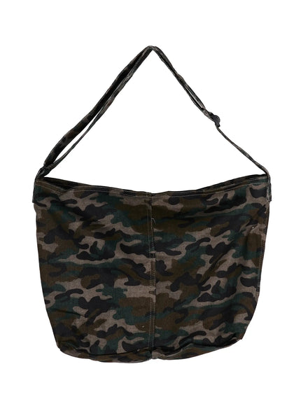 urban-camo-canvas-crossbody-bag-iy529