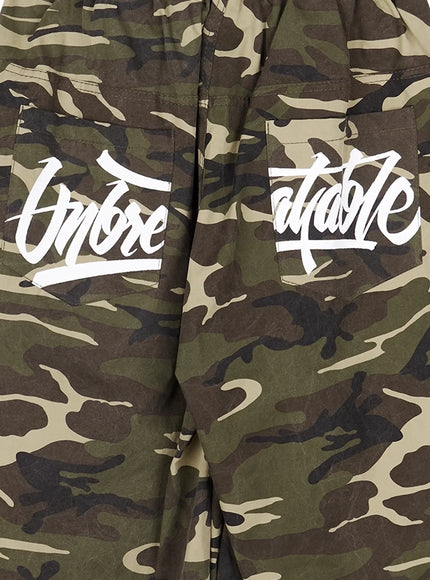 mens-camo-bermuda-shorts-iy514