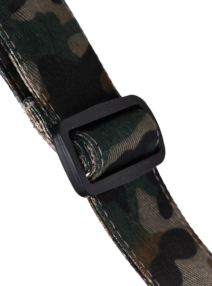 urban-camo-canvas-crossbody-bag-iy529